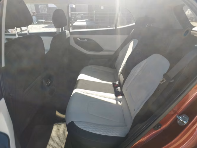 HYUNDAI CRETA 1.5 SU2I PLUS MT
