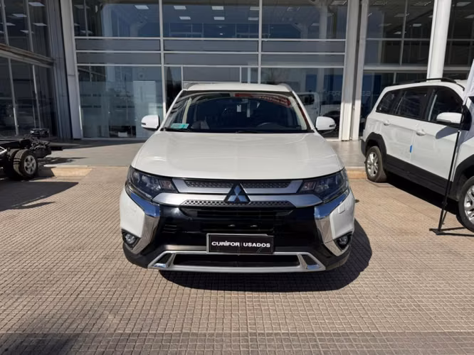 MITSUBISHI OUTLANDER 2.0 GLX AT 4X2