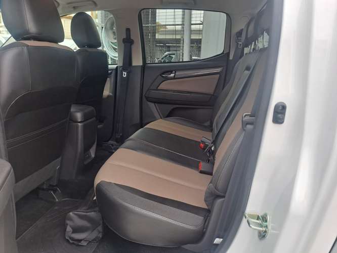 CHEVROLET COLORADO 2.8 HIGH COUNTRY AT 4X4 DIESEL - Imagen 13