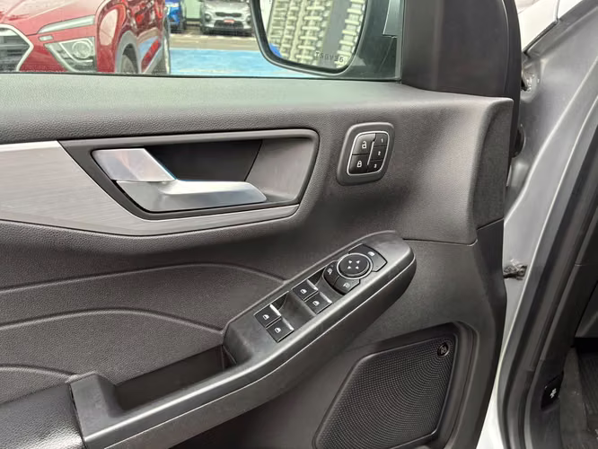 FORD ESCAPE FHEV 2.5 AUT