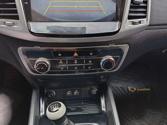 SSANGYONG REXTON 2.0 4X2 MT