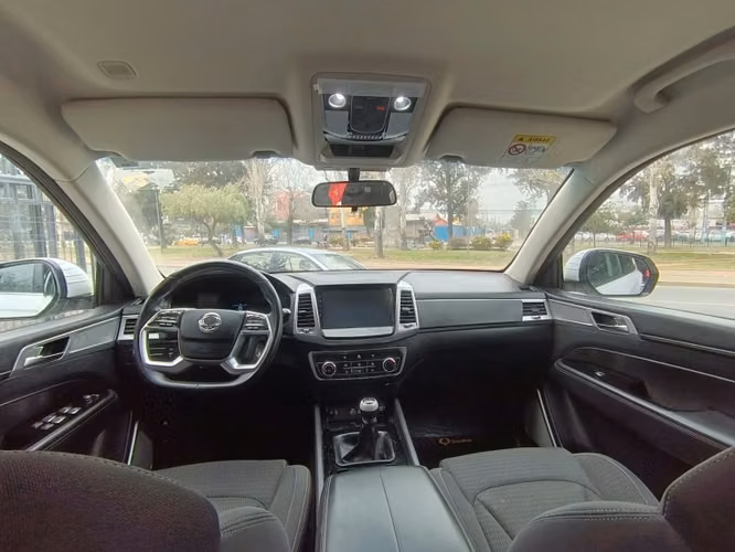 SSANGYONG REXTON 2.0 4X2 MT