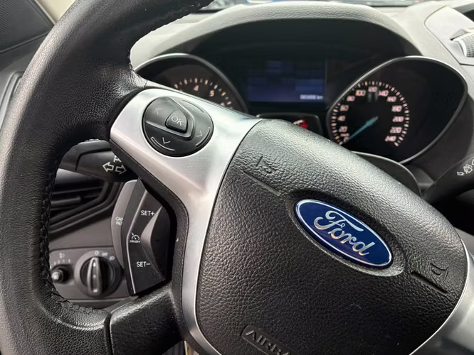 FORD ESCAPE 2.5 S AT 4X2 - Imagen 10