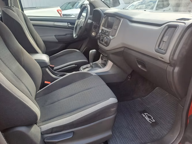 CHEVROLET COLORADO 2.8 LT AT 4X4 DIESEL - Imagen 10