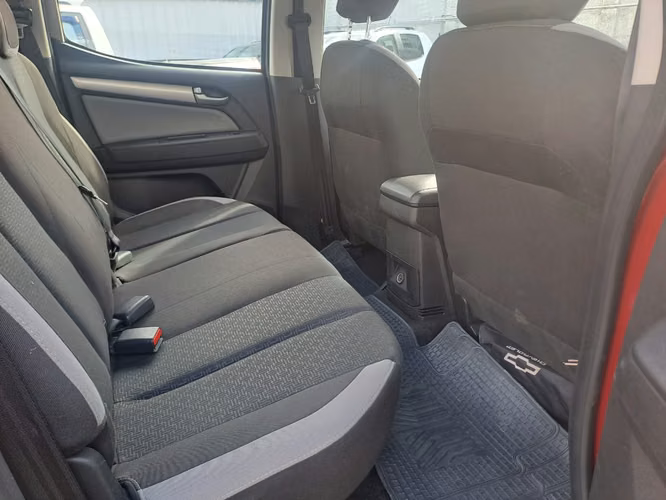 CHEVROLET COLORADO 2.8 LT AT 4X4 DIESEL - Imagen 9