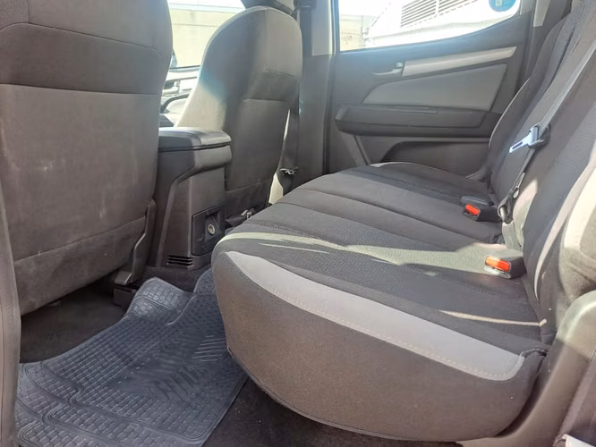 CHEVROLET COLORADO 2.8 LT AT 4X4 DIESEL - Imagen 8