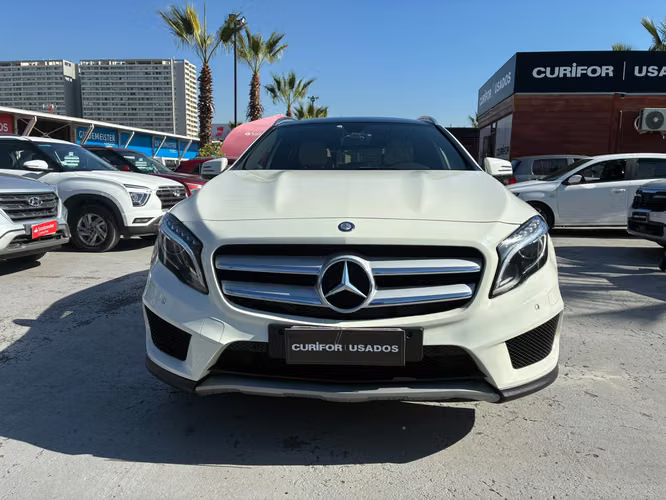 MERCEDES BENZ GLA 220 2.1 CDI 4MATIC AT 4X4 DIESEL