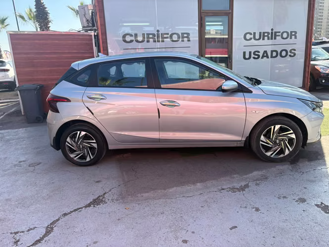 HYUNDAI I20 1.4 BI3 PLUS MT