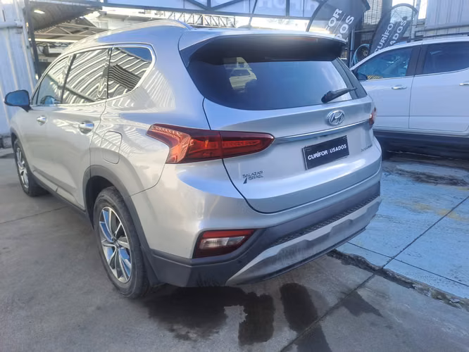 HYUNDAI SANTA FE 2.4 GLS 2WD AT - Imagen 4