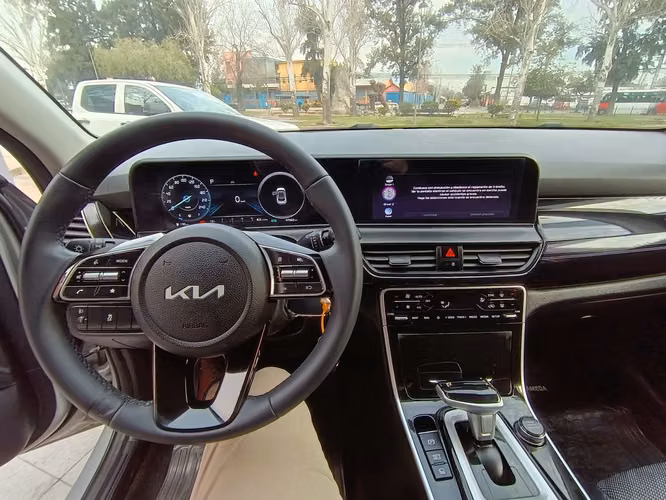 KIA SELTOS 1.5 EX AT - Imagen 13