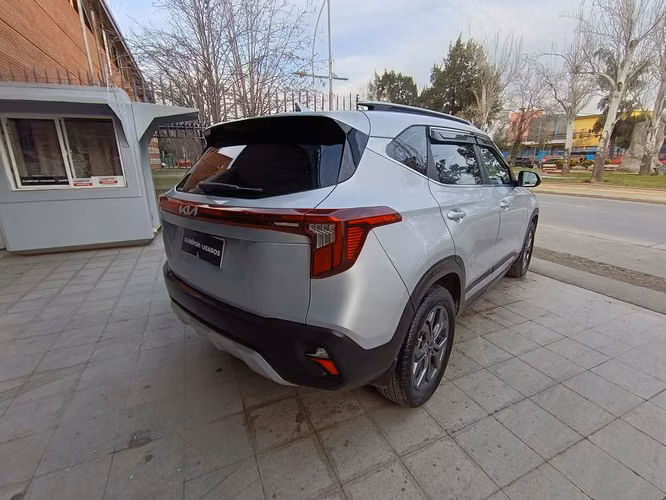 KIA SELTOS 1.5 EX AT - Imagen 5