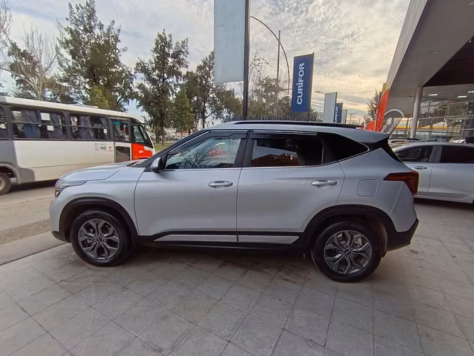 KIA SELTOS 1.5 EX AT - Imagen 8