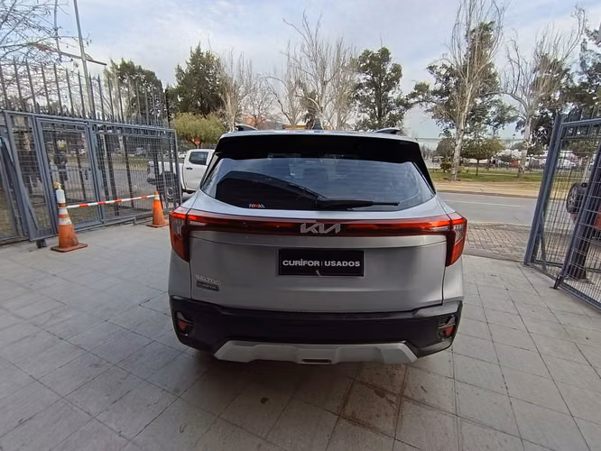 KIA SELTOS 1.5 EX AT - Imagen 6