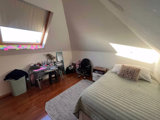 Excelente casa 5D/5B  perfecto estado  (180243)