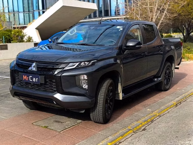 MITSUBISHI L200 2.4 DAKAR MT HP - 2024 | 2586