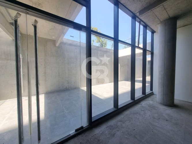 Placa Comercial en Estoril - Vitacura