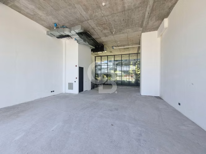 Placa Comercial en Estoril - Vitacura
