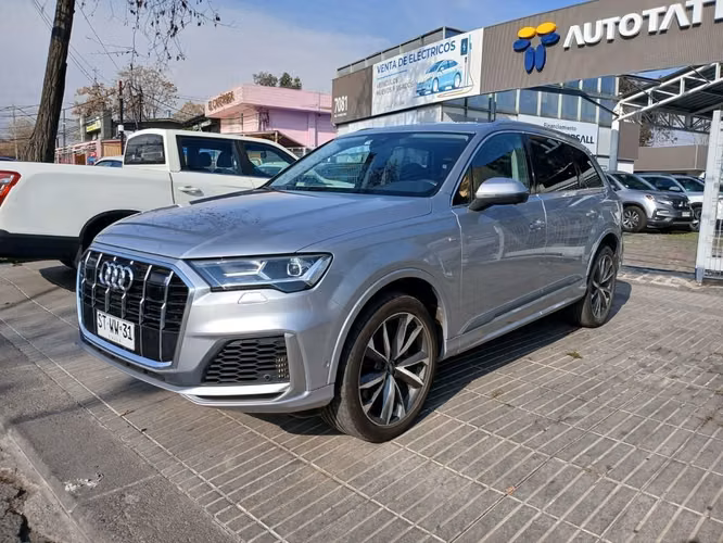AUDI Q7 2023