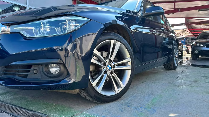 BMW 320i LCI 2.0 AUTOMÁTICO (2016)