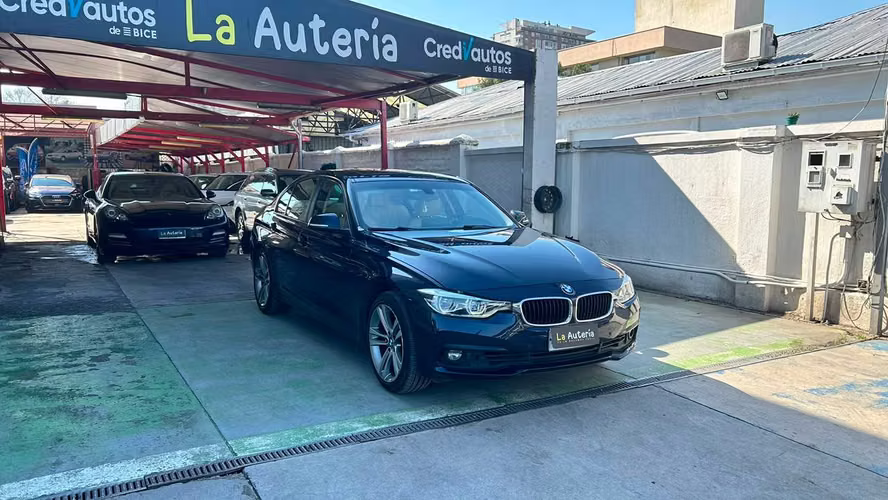 BMW 320i LCI 2.0 AUTOMÁTICO (2016)