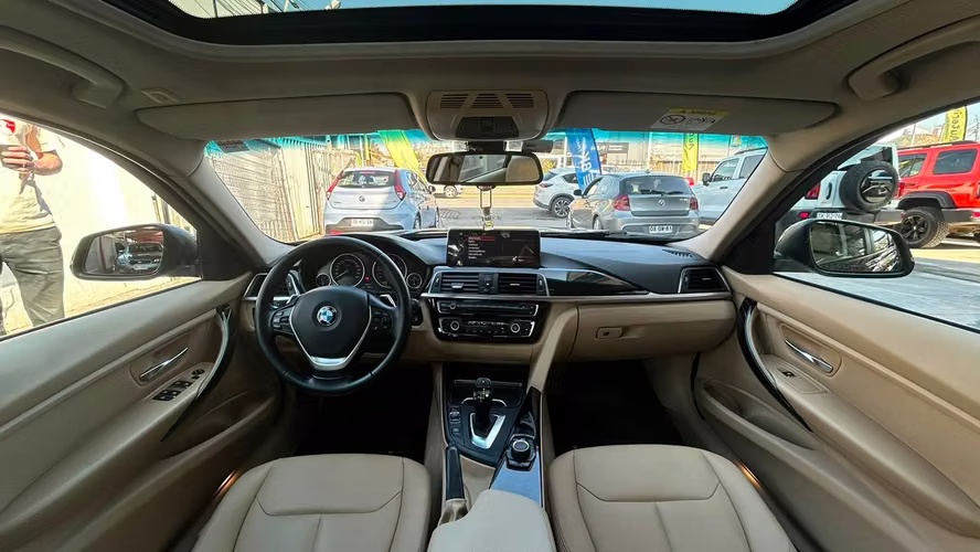 BMW 320i LCI 2.0 AUTOMÁTICO (2016)