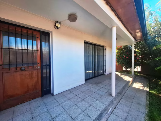 Casa excelente  arriendo Barrio El Tenis (180254)