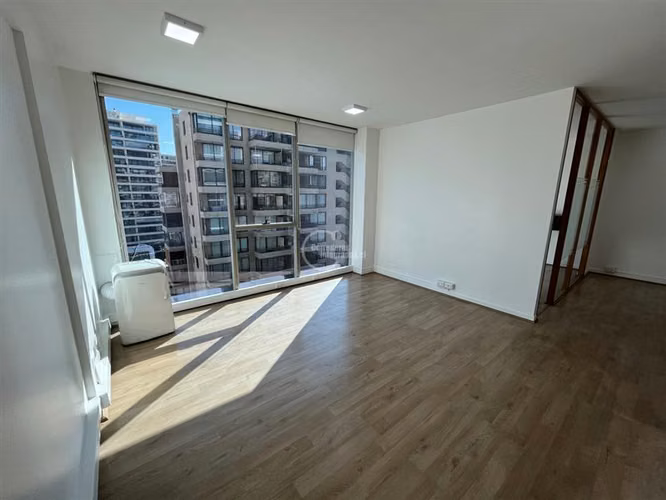 Oficina en arriendo en Las Condes