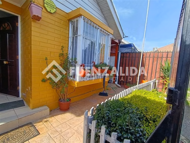 Casa en arriendo de 3 dormitorios en Ciudad del Sol, ECH
