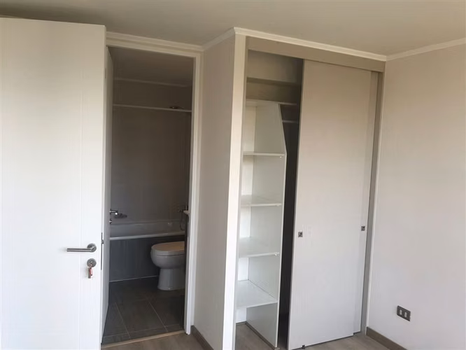 Departamento en venta de 1 dorm. en Maipú