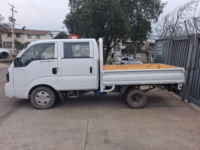 CAMIONETA FRONTIER D CAB 2.5