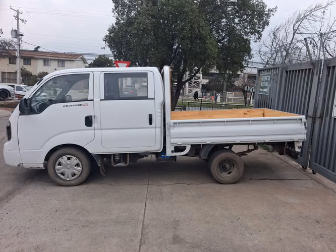 CAMIONETA FRONTIER D CAB 2.5