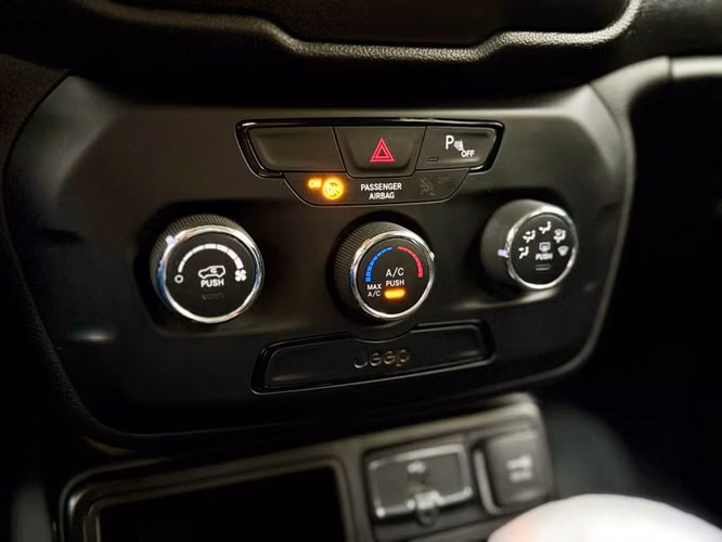 JEEP RENEGADE SPORT - 2019 | 2480