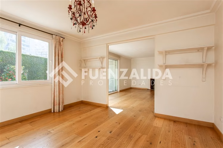 Casa 4D + 2B en Sebastián Elcano Gran Terreno de 402 m - Imagen 8