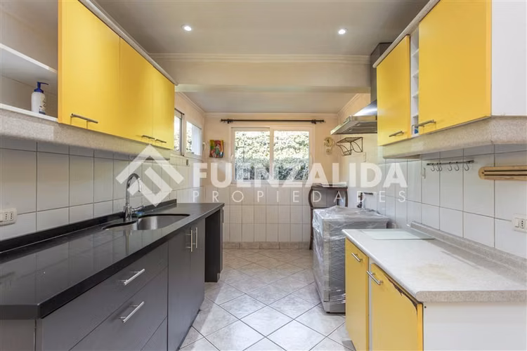 Casa 4D + 2B en Sebastián Elcano Gran Terreno de 402 m - Imagen 16
