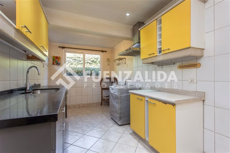 Casa 4D + 2B en Sebastián Elcano Gran Terreno de 402 m - Imagen 17
