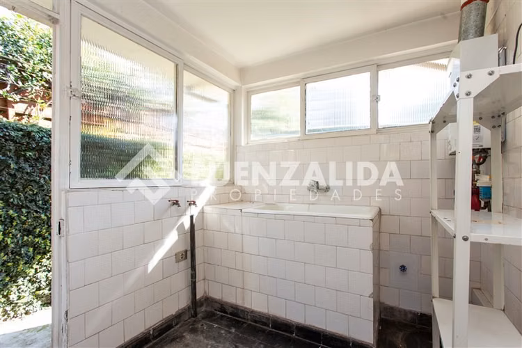 Casa 4D + 2B en Sebastián Elcano Gran Terreno de 402 m - Imagen 18