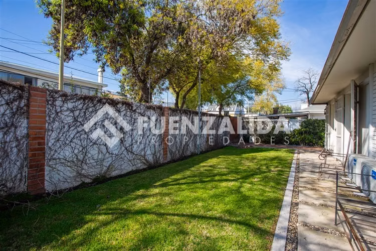 Casa 4D + 2B en Sebastián Elcano Gran Terreno de 402 m - Imagen 23