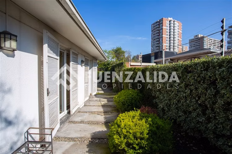 Casa 4D + 2B en Sebastián Elcano Gran Terreno de 402 m - Imagen 22