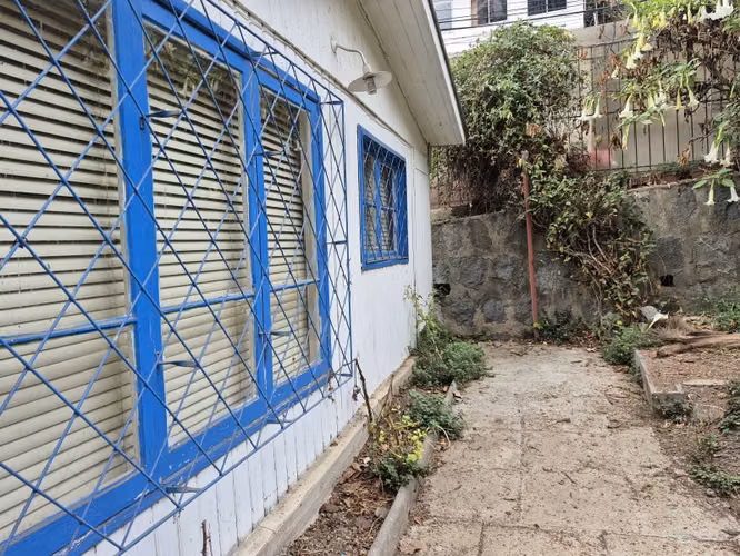 VENDE CASA EN CHORRILLOS BAJO VIÑA DEL MAR