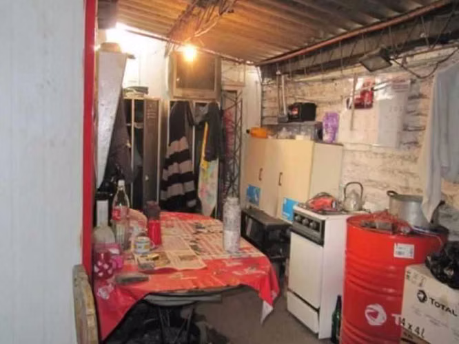 Gran galpón en excelente sector comercial, Ma (180274)