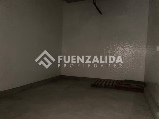 Local Comercial en arriendo con 2 cámaras frigoríficas
