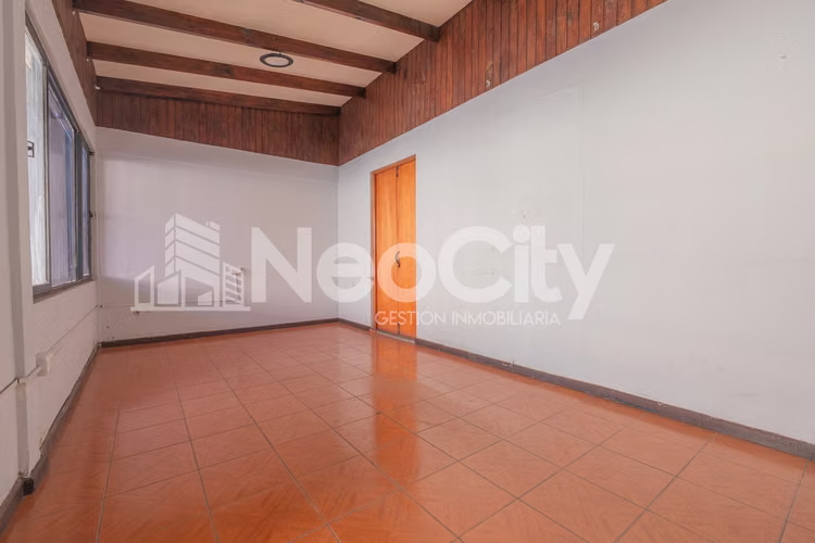 Gran propiedad en venta en Avenida 18 de Septiembre