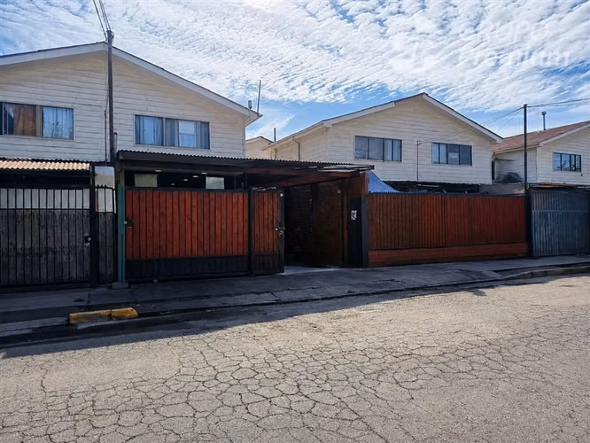 Casa en venta de 3 dorm. en Lampa