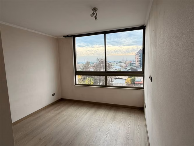 Departamento en venta de 3 dorm. 2 Baños Metro Bueras