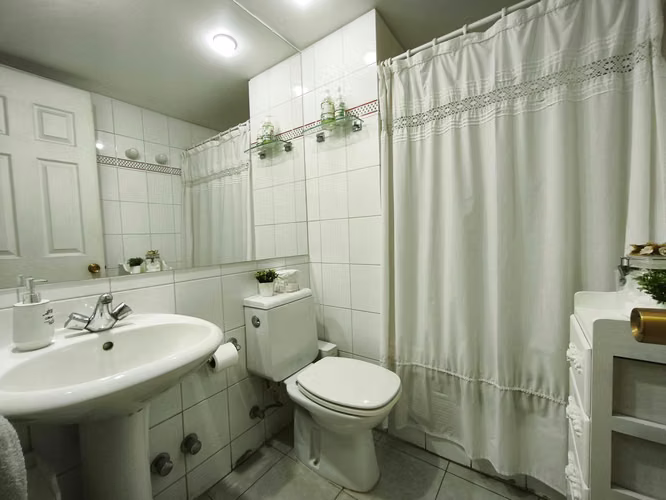 Amplio departamento como nuevo en Vitacura (180324) - Imagen 18