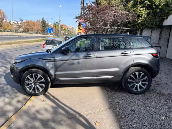 LAND ROVER EVOQUE 2.0T AUT. 4X4 2019 SÓLO 40.000 KM. - Imagen 8