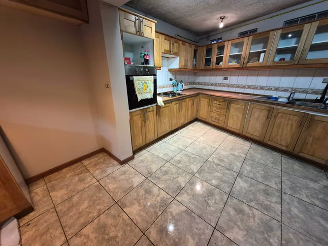 Arriendo casa sin amoblar sector centrico (180328)