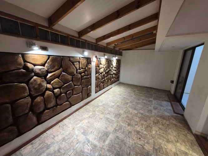 Arriendo casa sin amoblar sector centrico (180328)