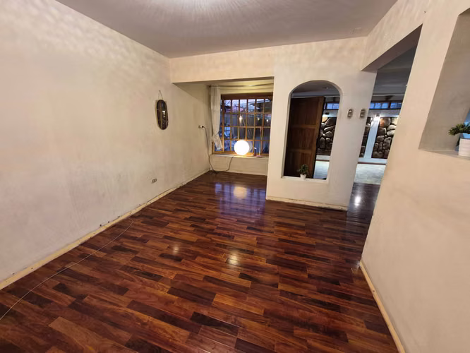 Arriendo casa sin amoblar sector centrico (180328)