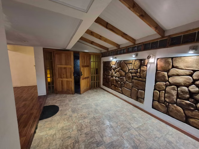 Arriendo casa sin amoblar sector centrico (180328)